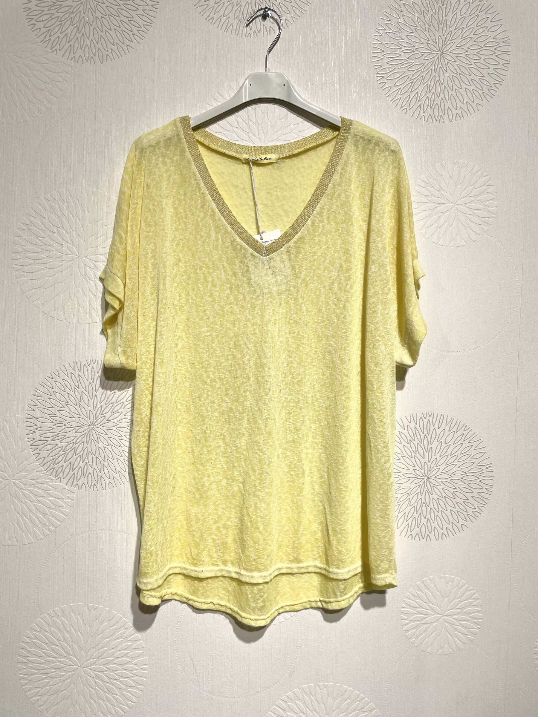 Printed top with glitter strip in t -t t38 to t50 i Stor Storlek