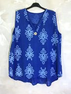 Plus Size Baroque Print Top med En Knap