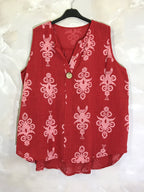 Plus Size Baroque print top with one button