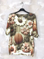 Printed fine knit top sizes T38 to T52 i Stor Storlek