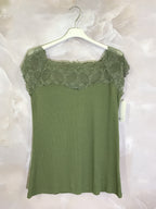 Plus Size Short-sleeved boat-neck lace top
