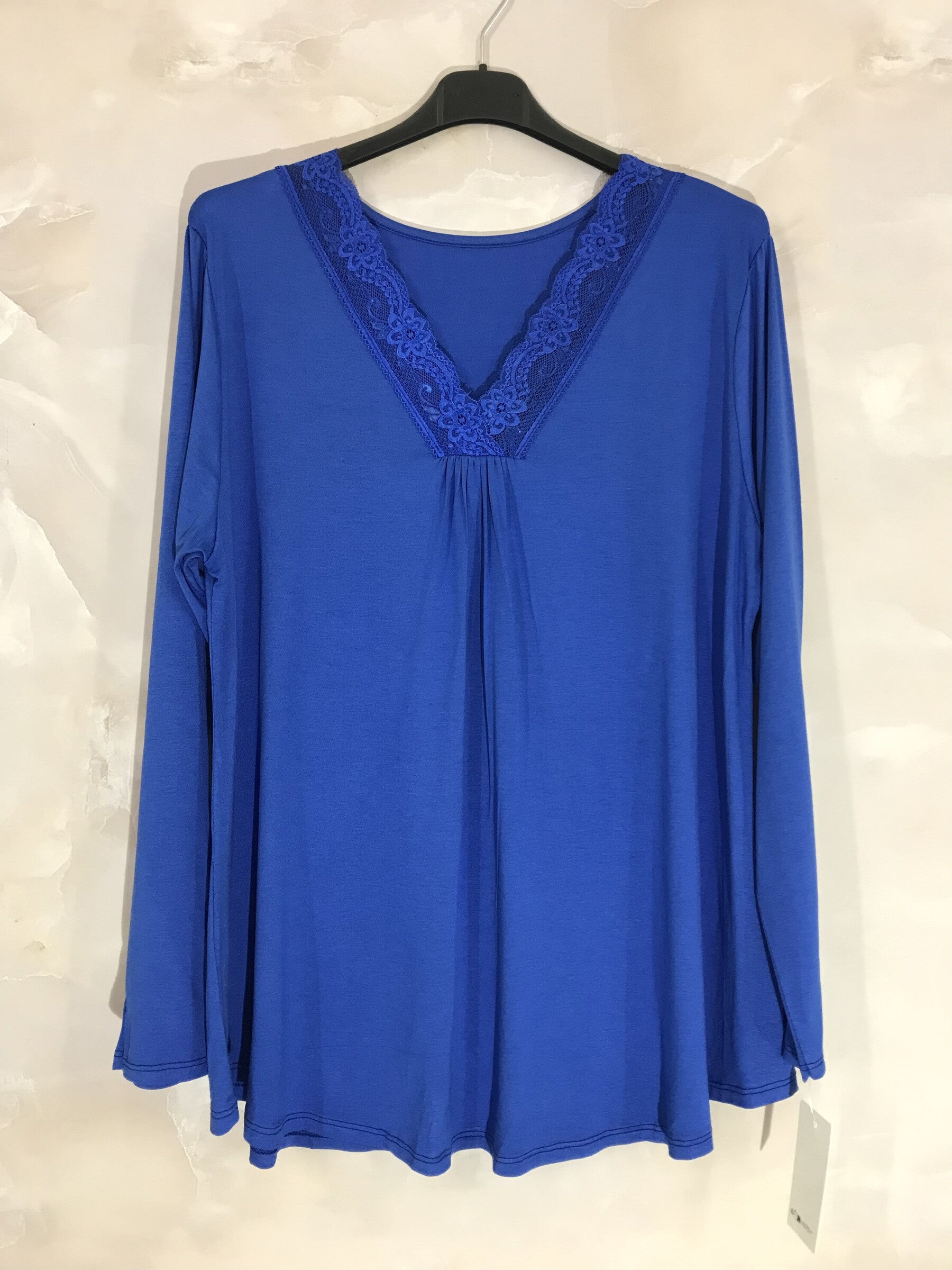 Plus Size Top long -collar sleeves V with lace
