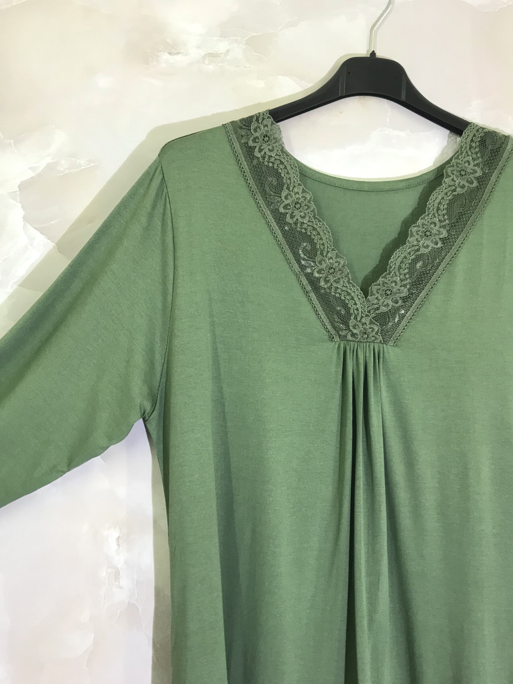 Plus Size Top med Långa Ärmar och Spets