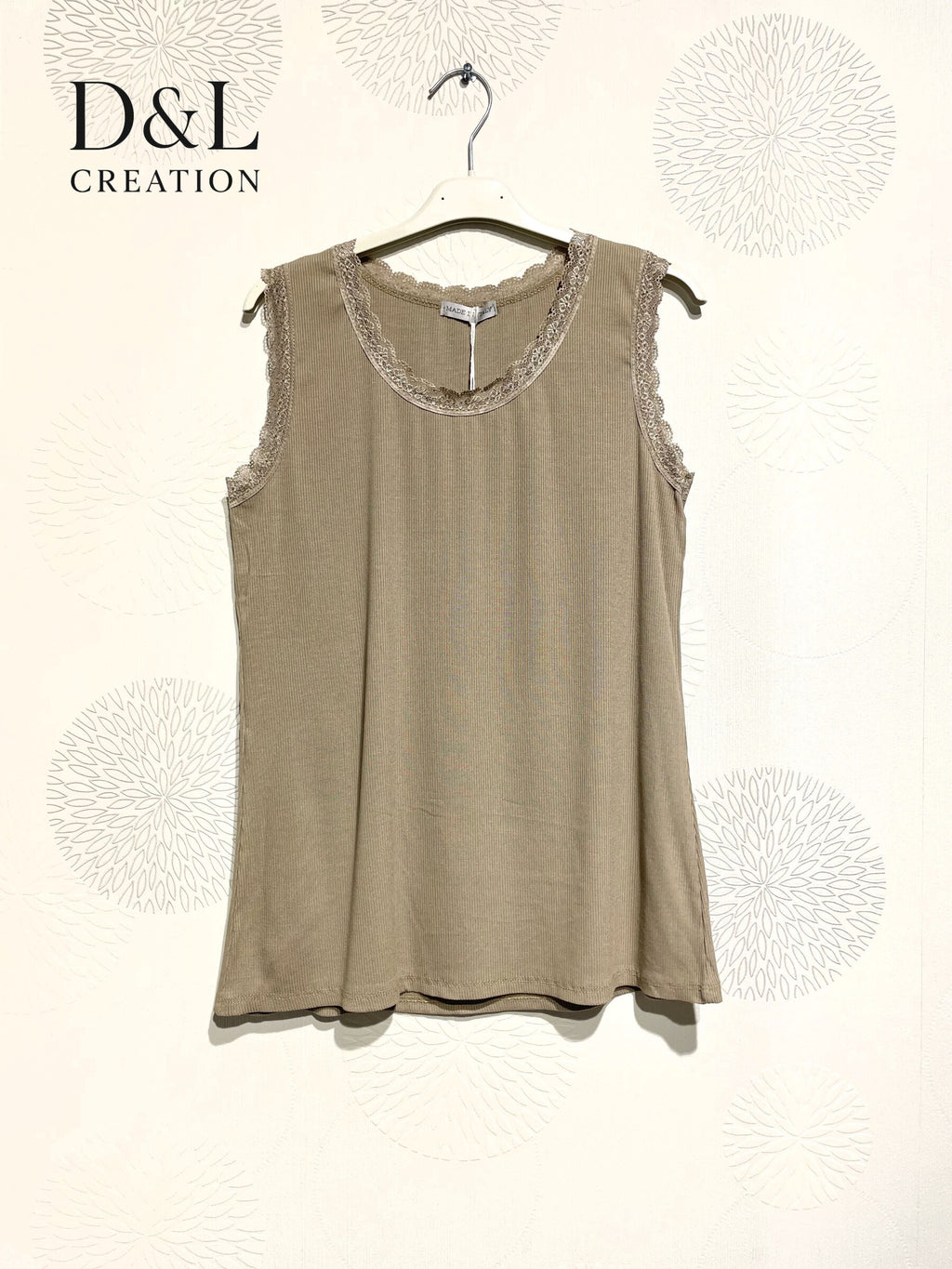 Plus Size Côte -free -free top with T38 lace at T48