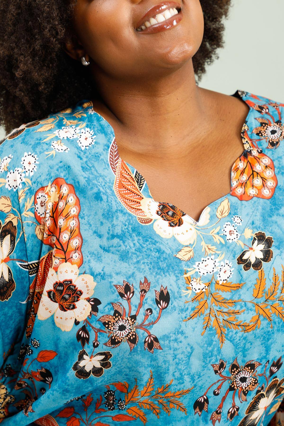 Tops med batwing-ärmar i tryckt viskos i stor storlek