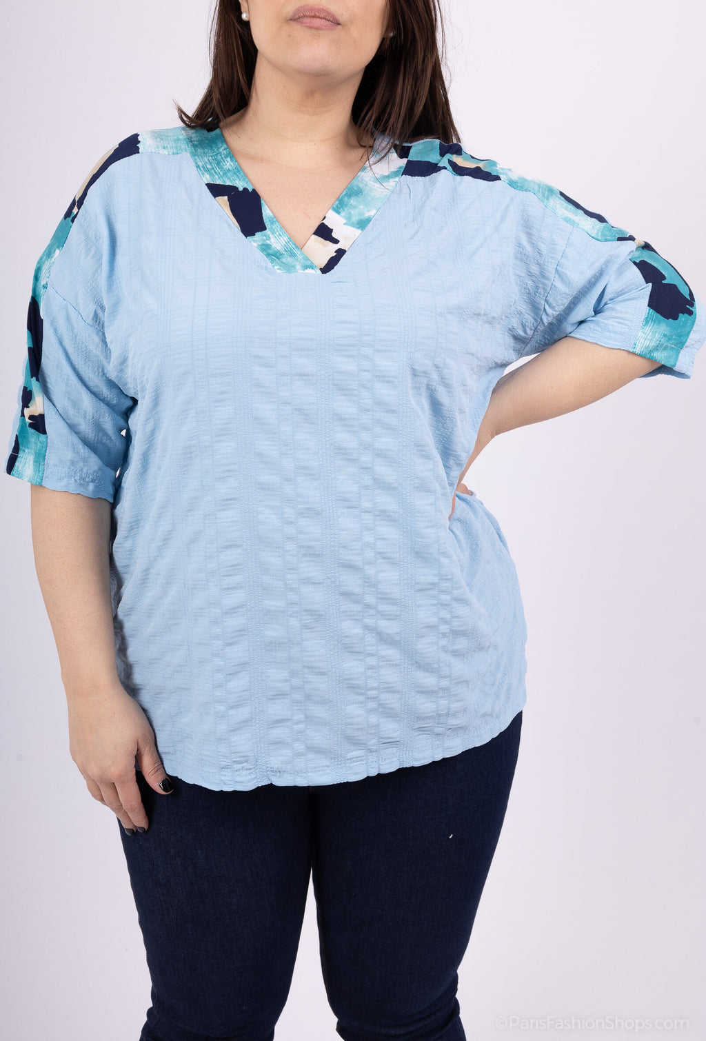 Plus Size Kortärmad Topp i Bubbeltyg med Färgblock