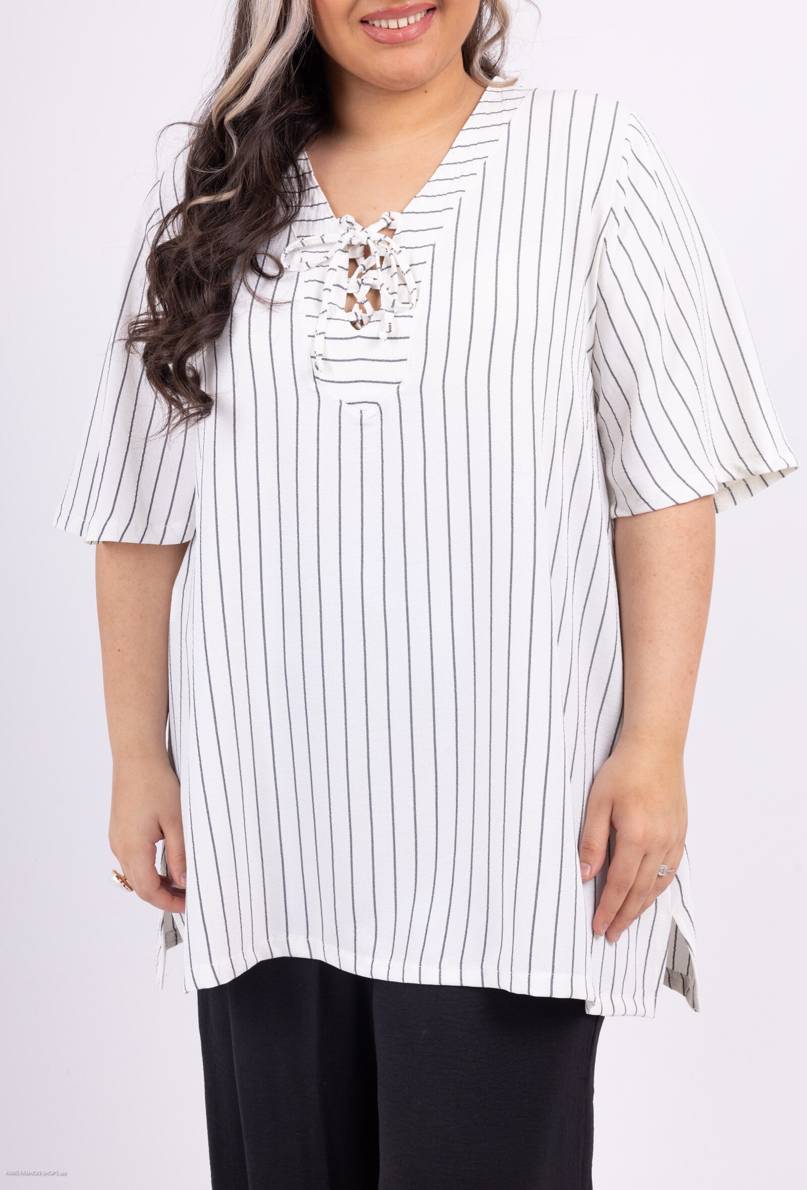 Plus Size V -neck tunic with striped fluid knot
