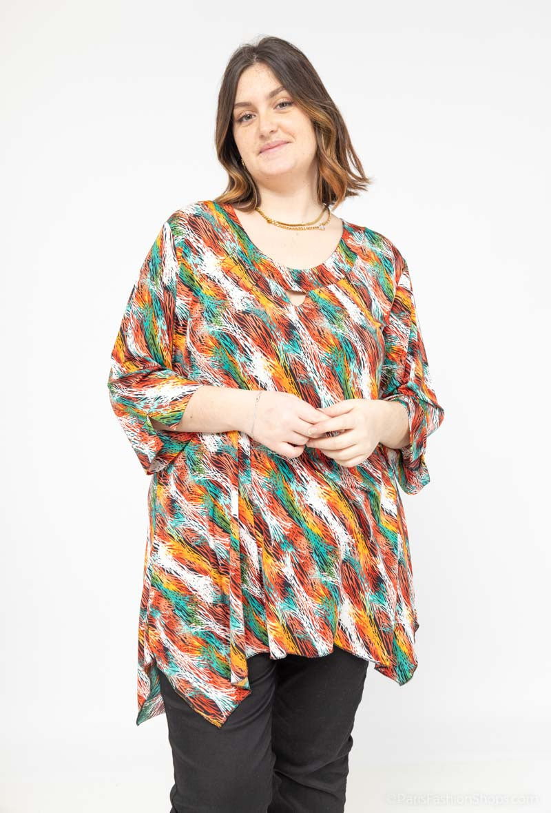 Plus Size Printed tunic in 3/4 sleeves