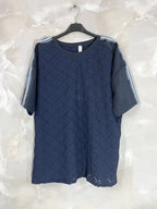 Plus Size Bi-material tunic with openwork pattern with T38 to T50 sleeve strip
