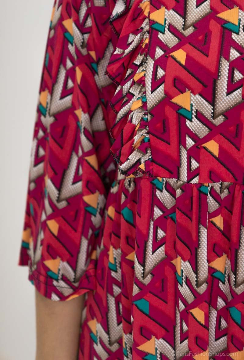 Plus Size V-ringad tunika med volangtryck