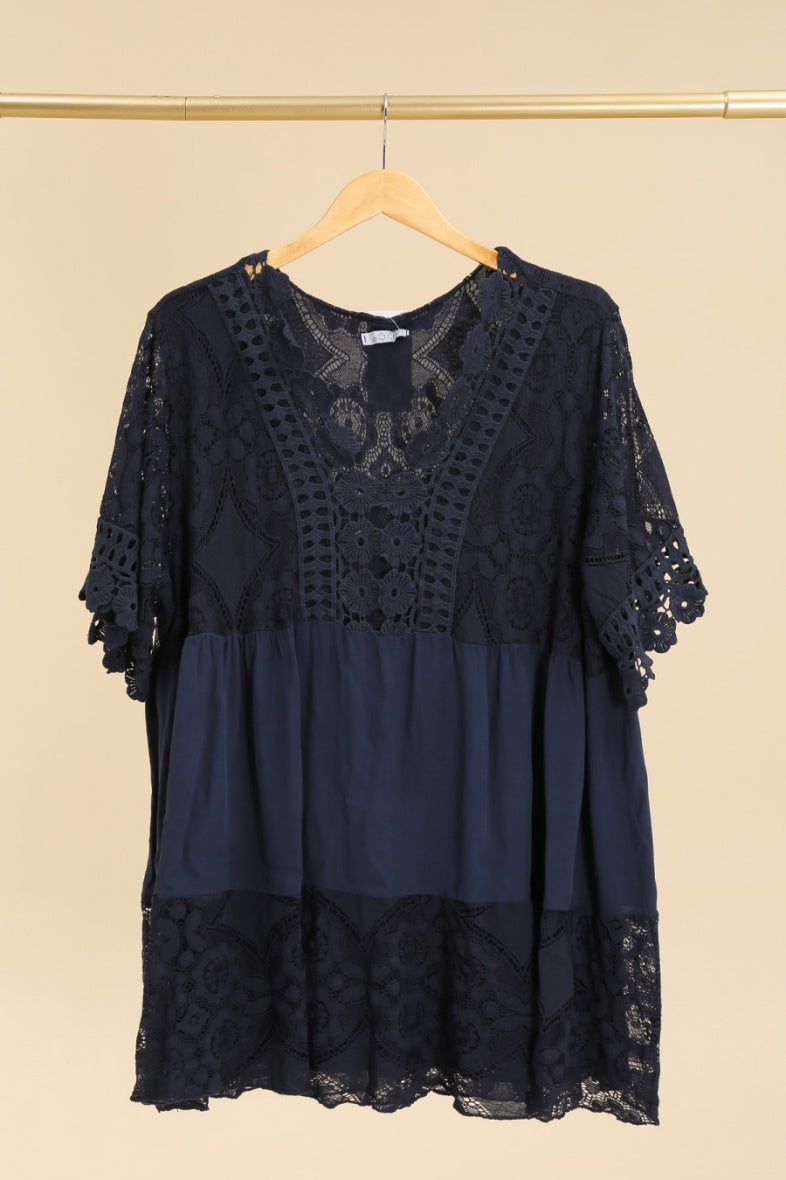Plus Size Lace tunic