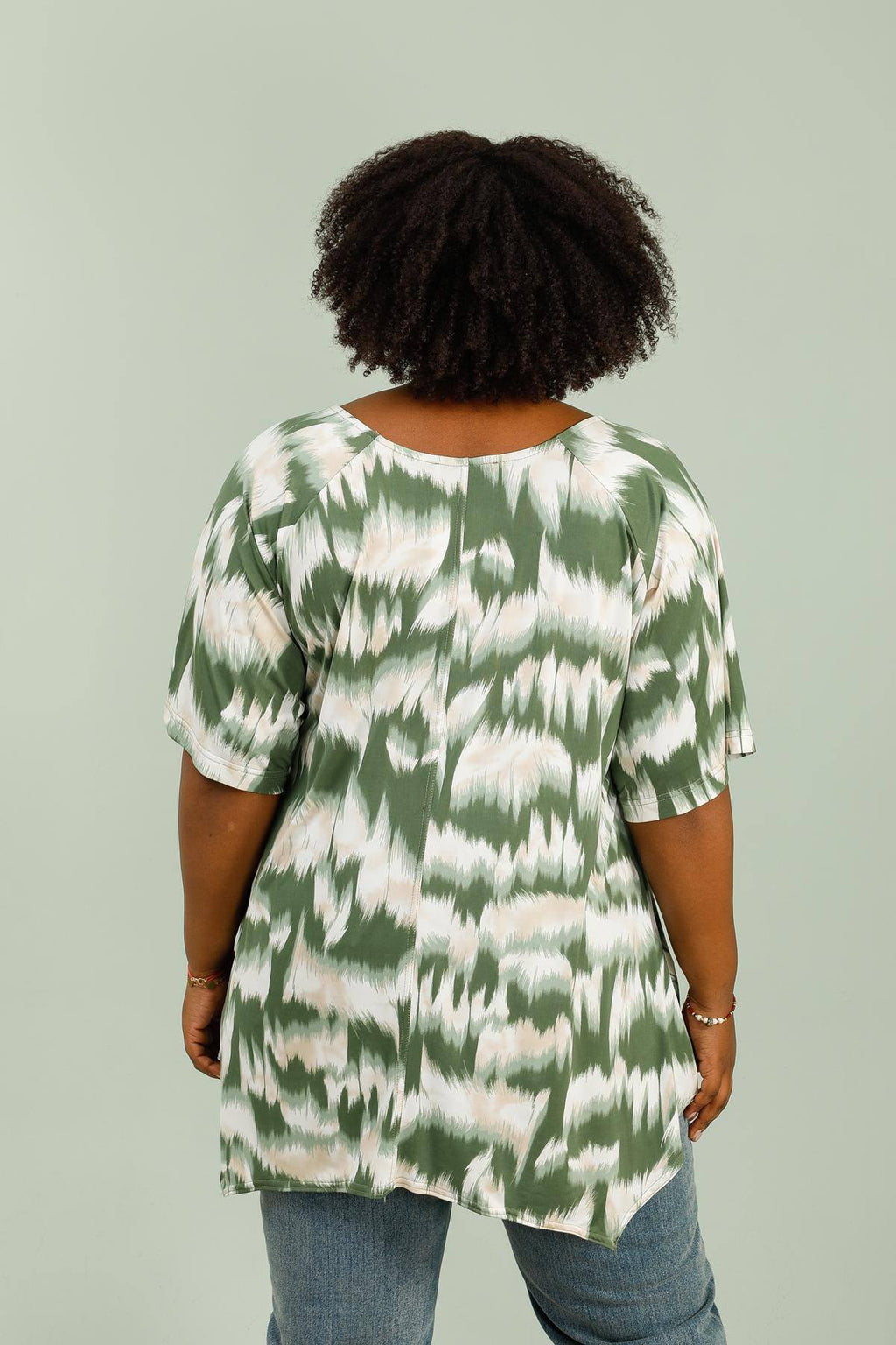 Flared Printed Tunic with Openwork Collar i Stor Storlek