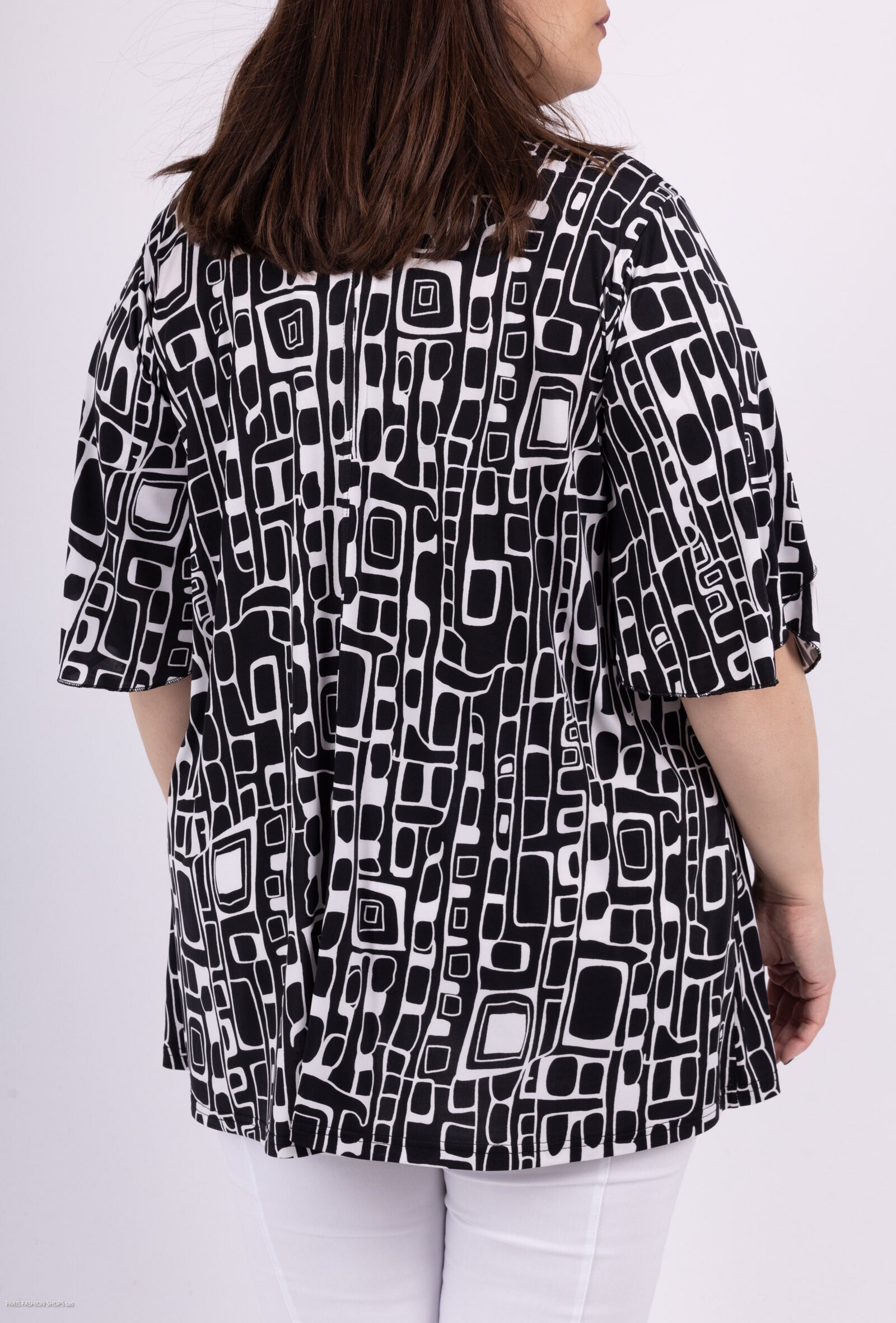 Plus Size Tryck Tunika med Öppen Arbetsdesign i Fjärilsärmar