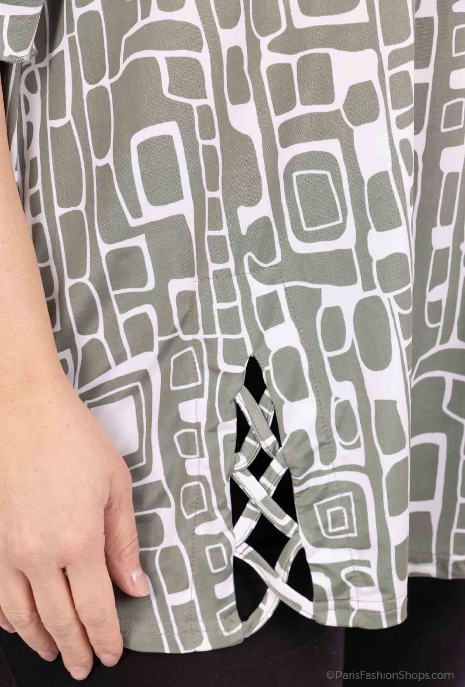 Tryckt tunika med öppen arbetad i fjärilsärmar i Stor Storlek