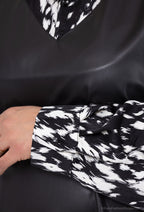Plus Size Faux Leather Tunic med Mönstrade Ärmar