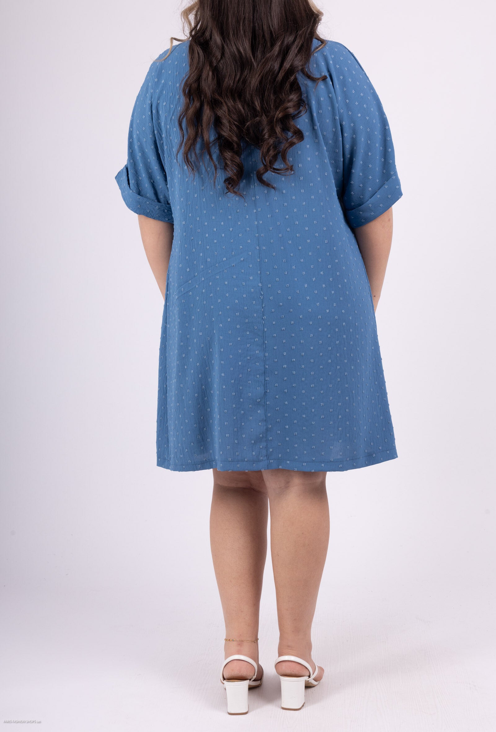 Plus Size Fluid Tunic med Kort Ärmar och Claudine Grande Krage