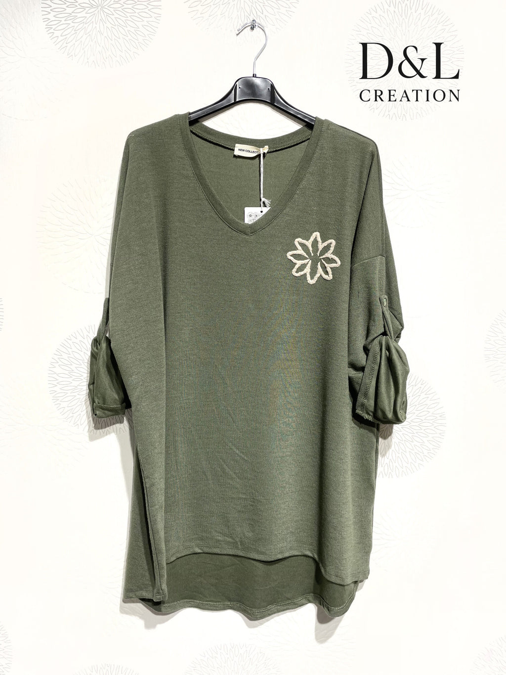 Plus size tunic with floral embroidery T38 to T54 i Stor Storlek