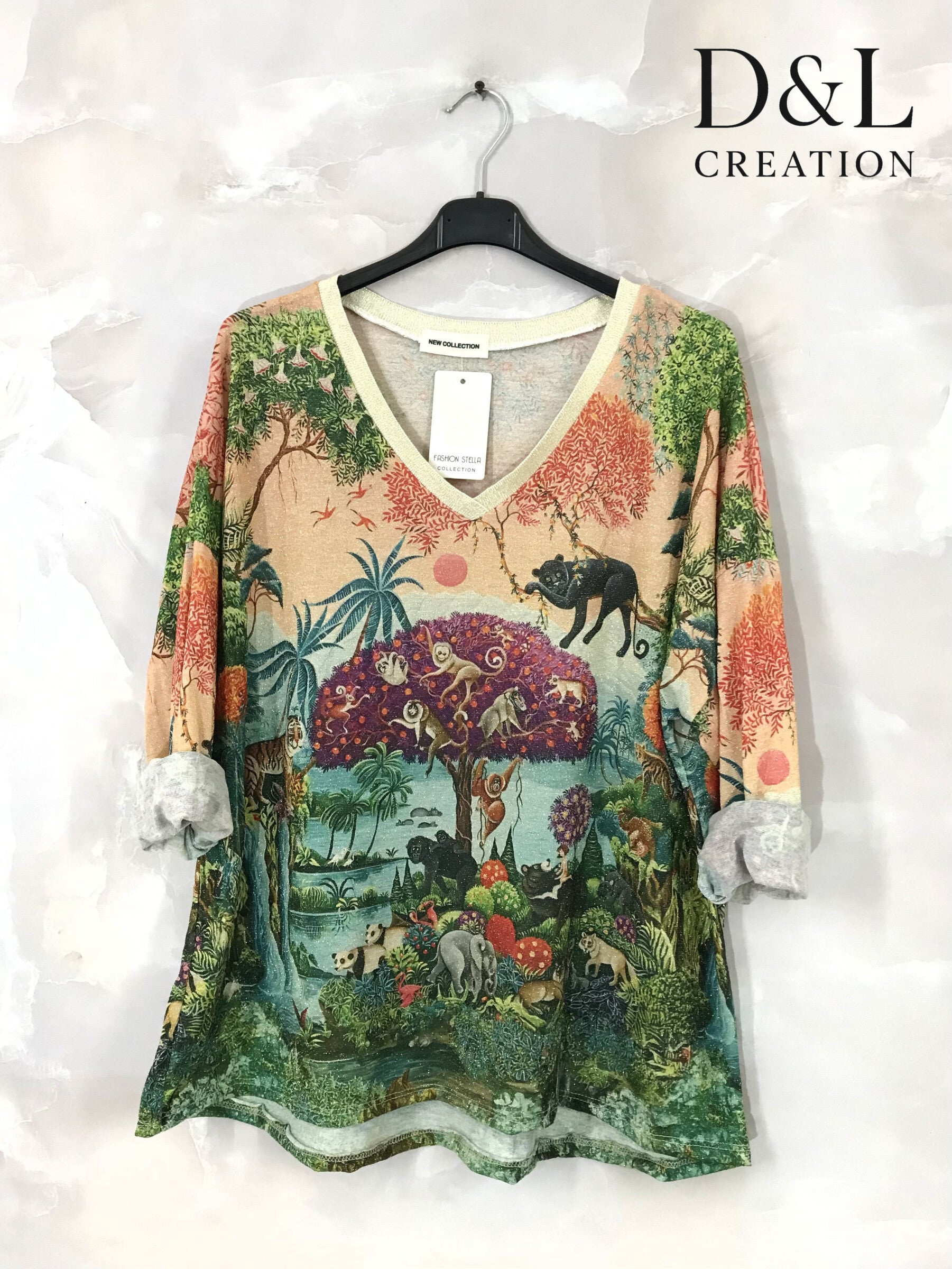 Plus Size Printed tunic with V-neck size 38 to 50