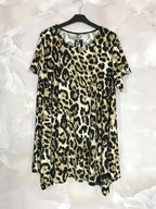Plus Size Fluid Flared Tunic med Kort Ärmar T40 till T52