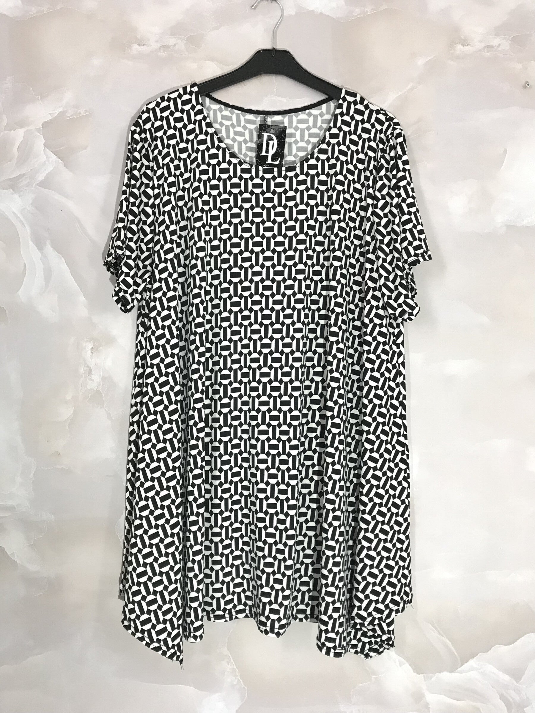 Plus Size Fluid Flared Tunic med Kort Ärmar T40 till T52