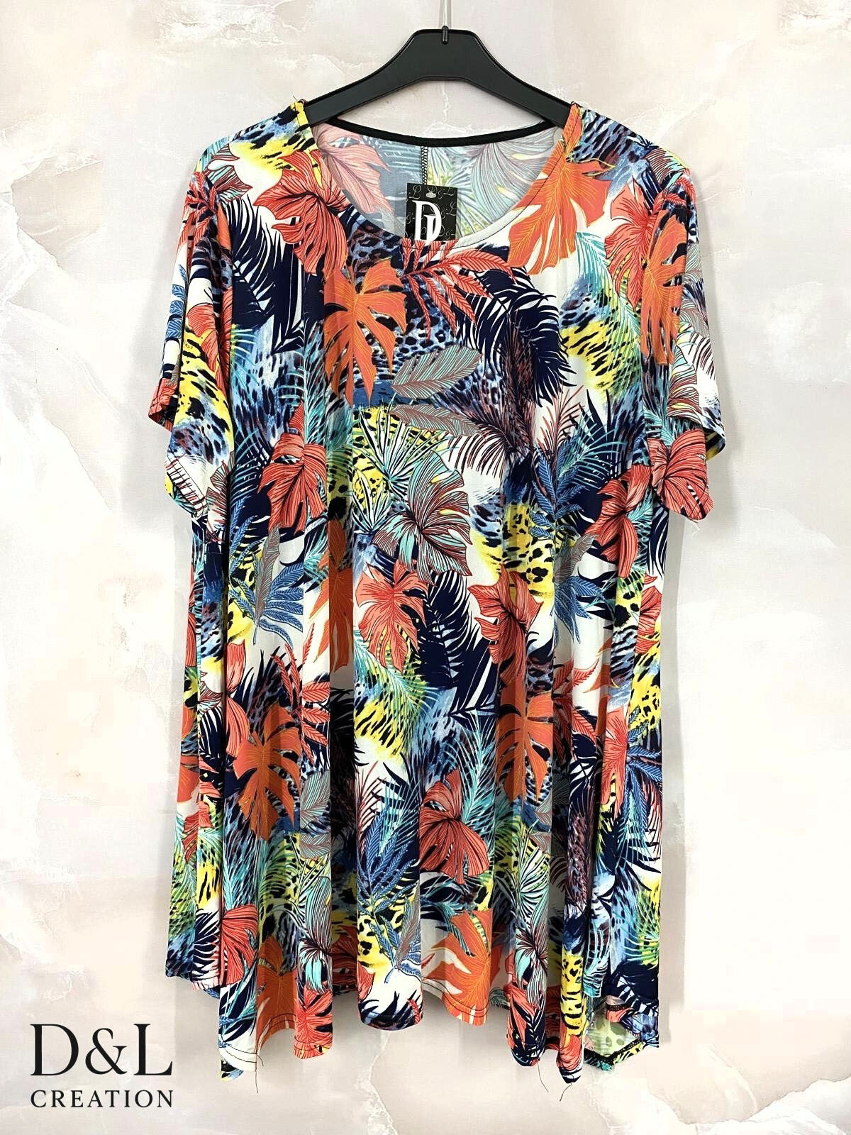 Plus Size Fluid Flared Tunic med Korta Ärmar T40 till T52
