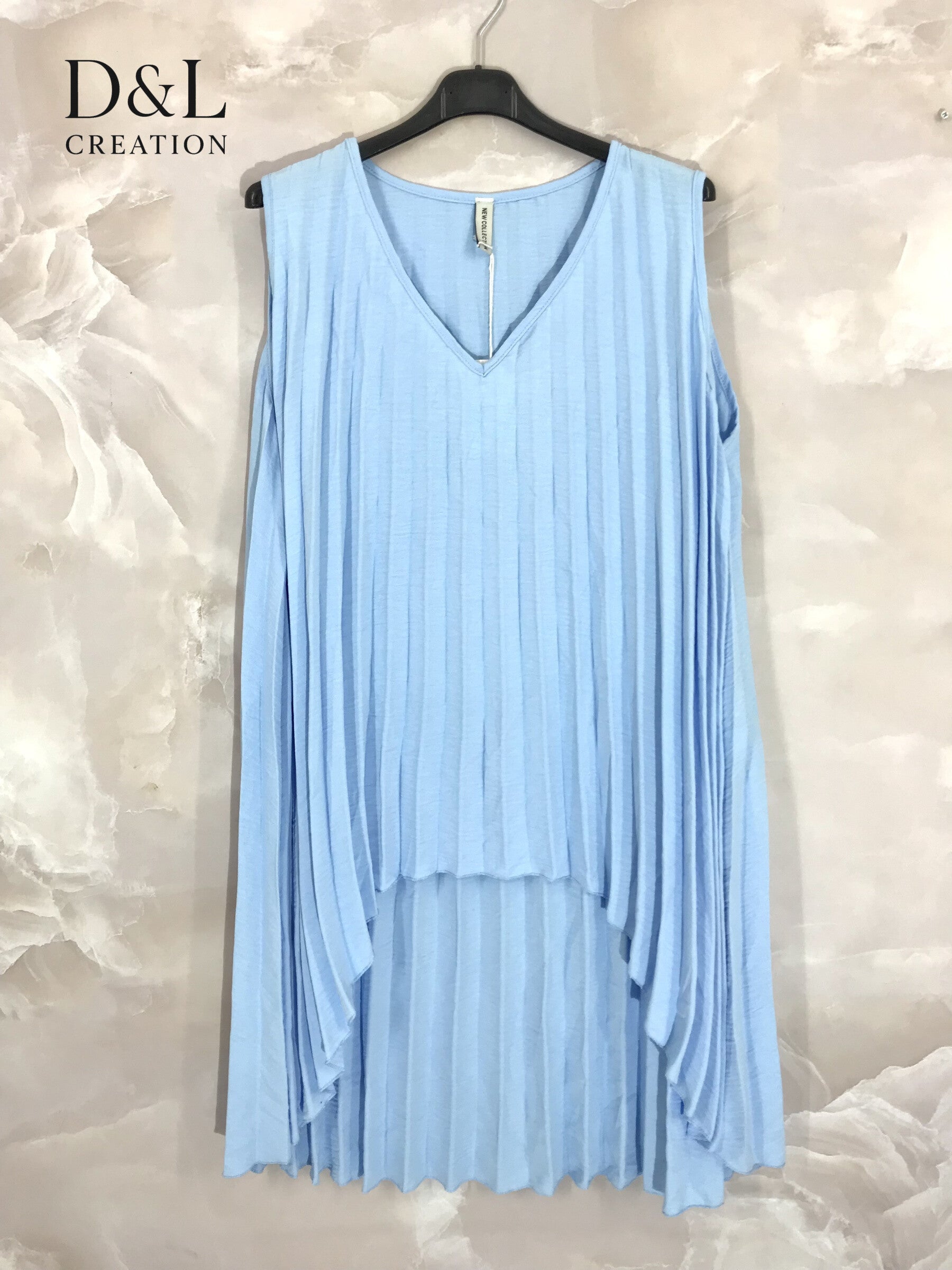 Plus Size Plowed tunic short neck in front of T38 at T60