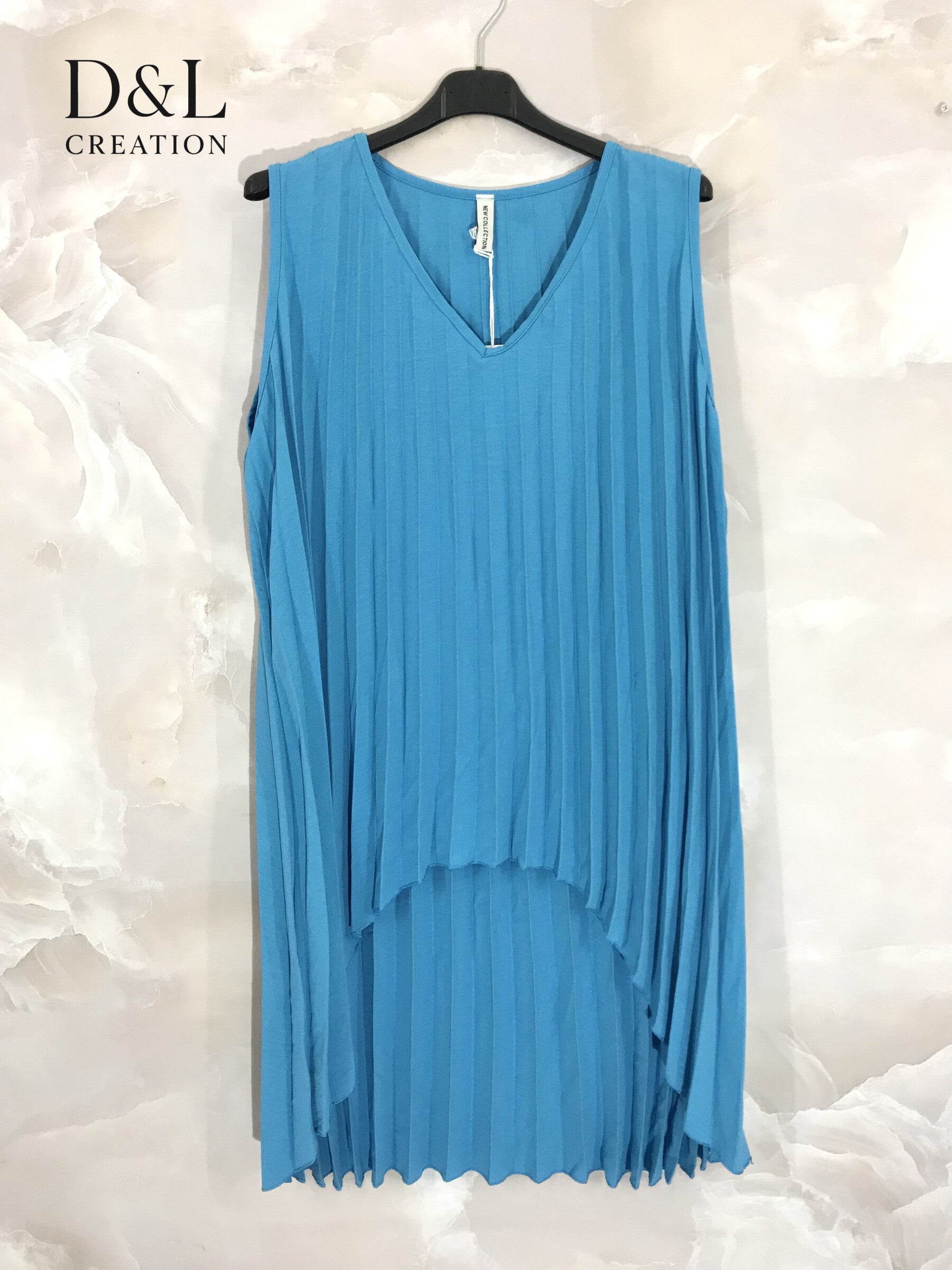 Plus Size Plowed tunic short neck in front of T38 at T60