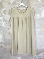 Plus Size Plain sleeveless tunic with 70% linen