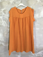 Plus Size Plain sleeveless tunic with 70% linen