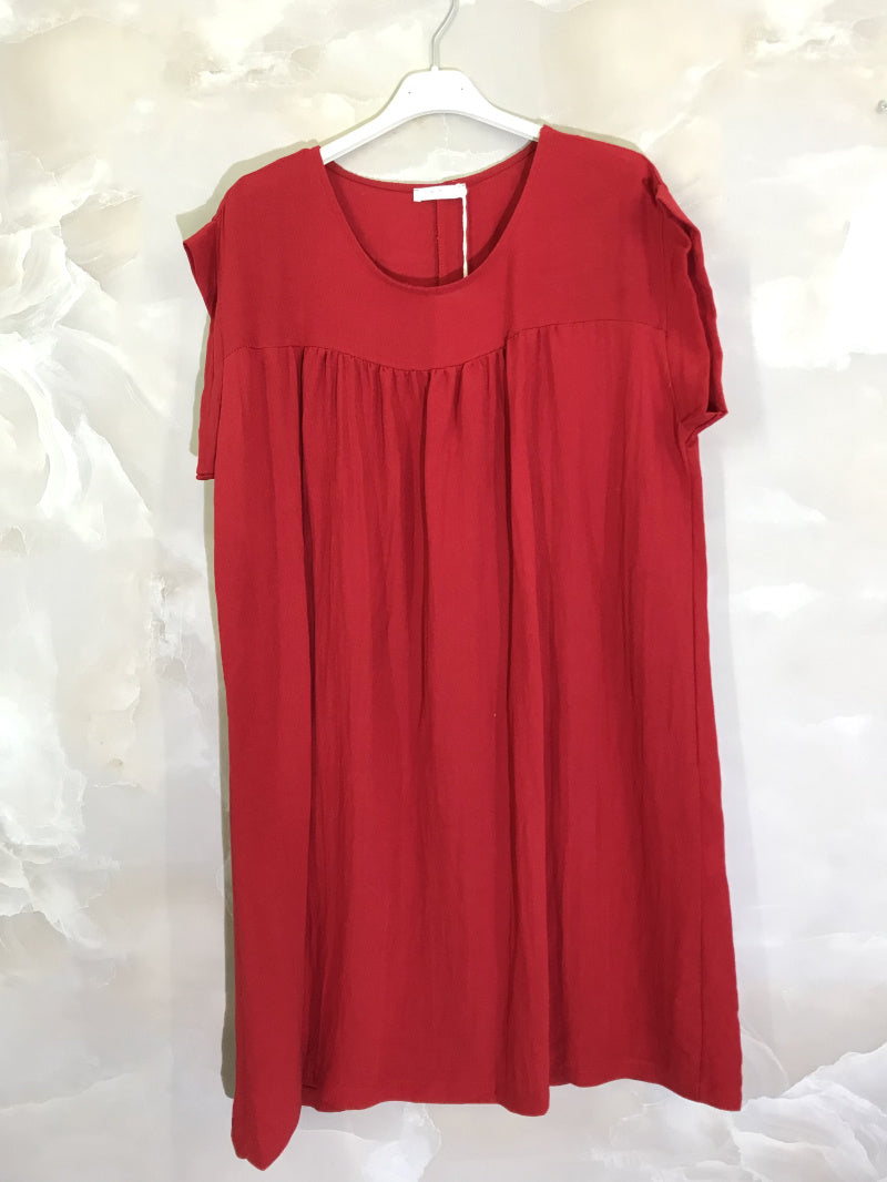 Plus Size Plain sleeveless tunic with 70% linen