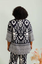 Tuniker med stor tryck och krage i Stor Storlek