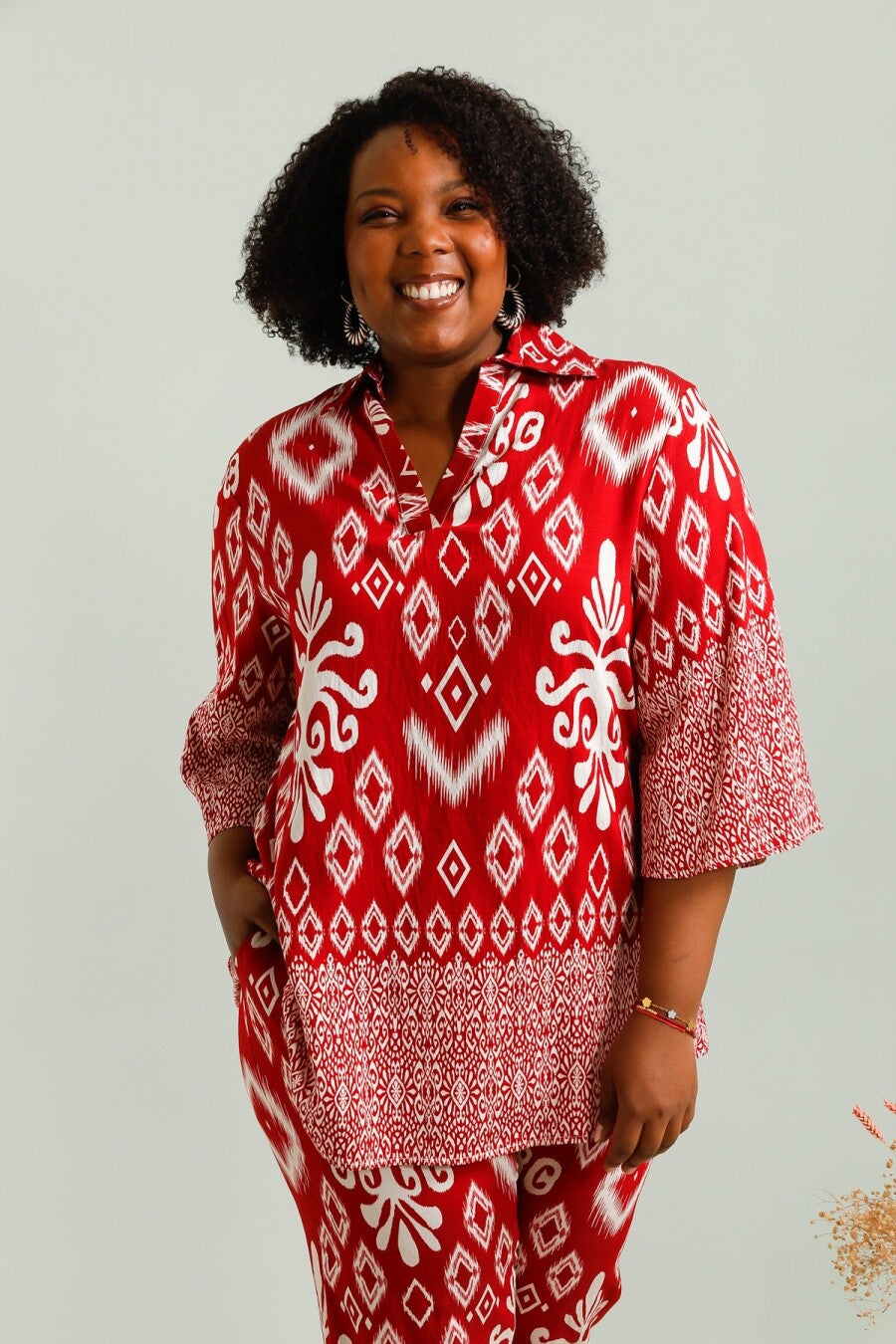 Tuniker med stor tryck och krage i Stor Storlek