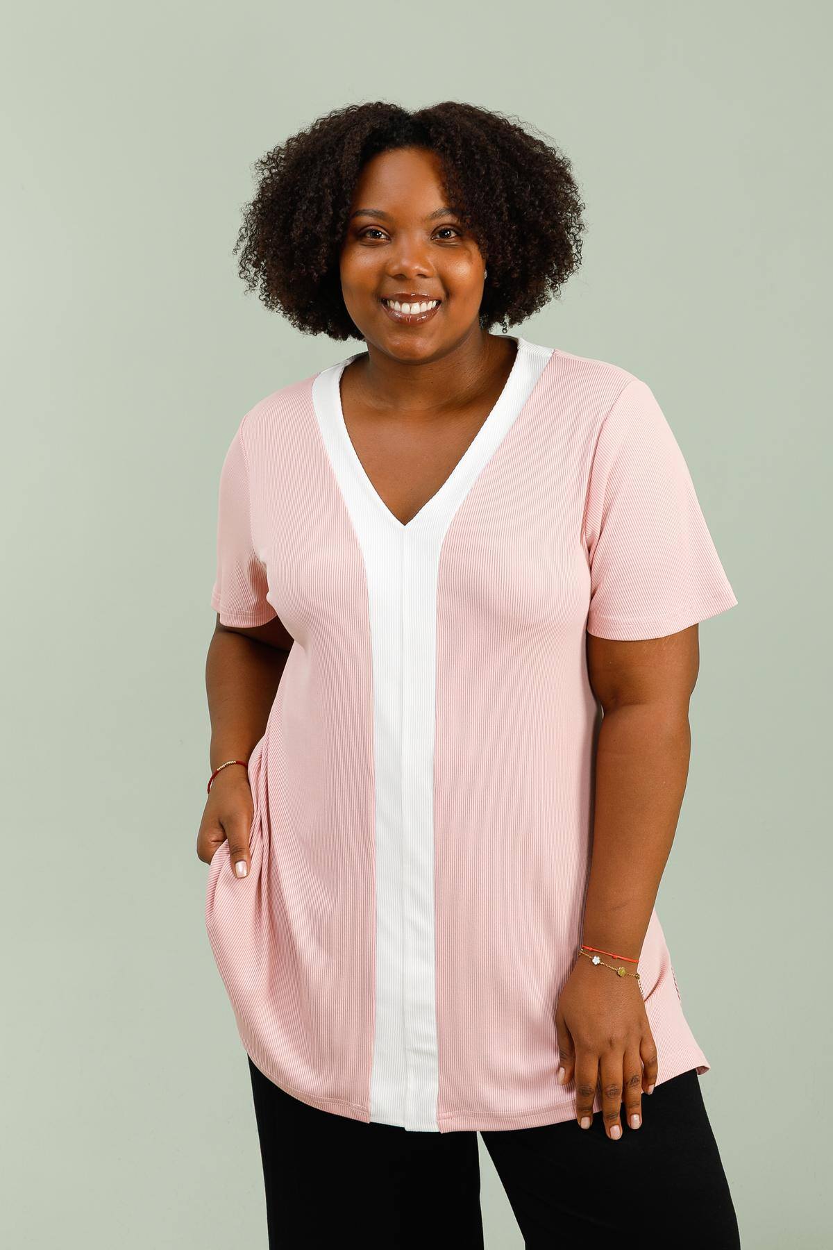 Two-tone elastic waist tunics on the front i Stor Storlek