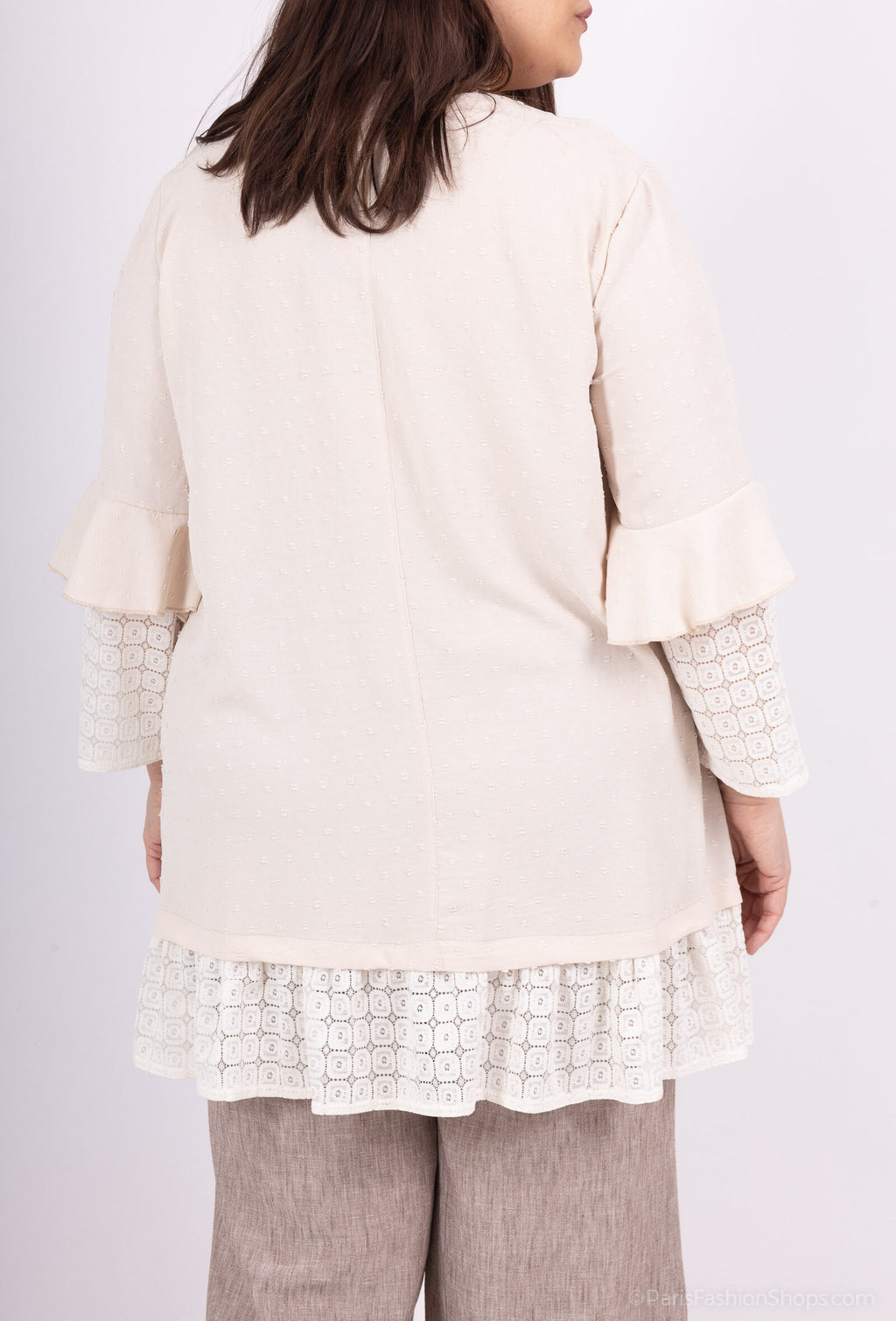 Plus Size Ruffled Tunic med Spetsärmar