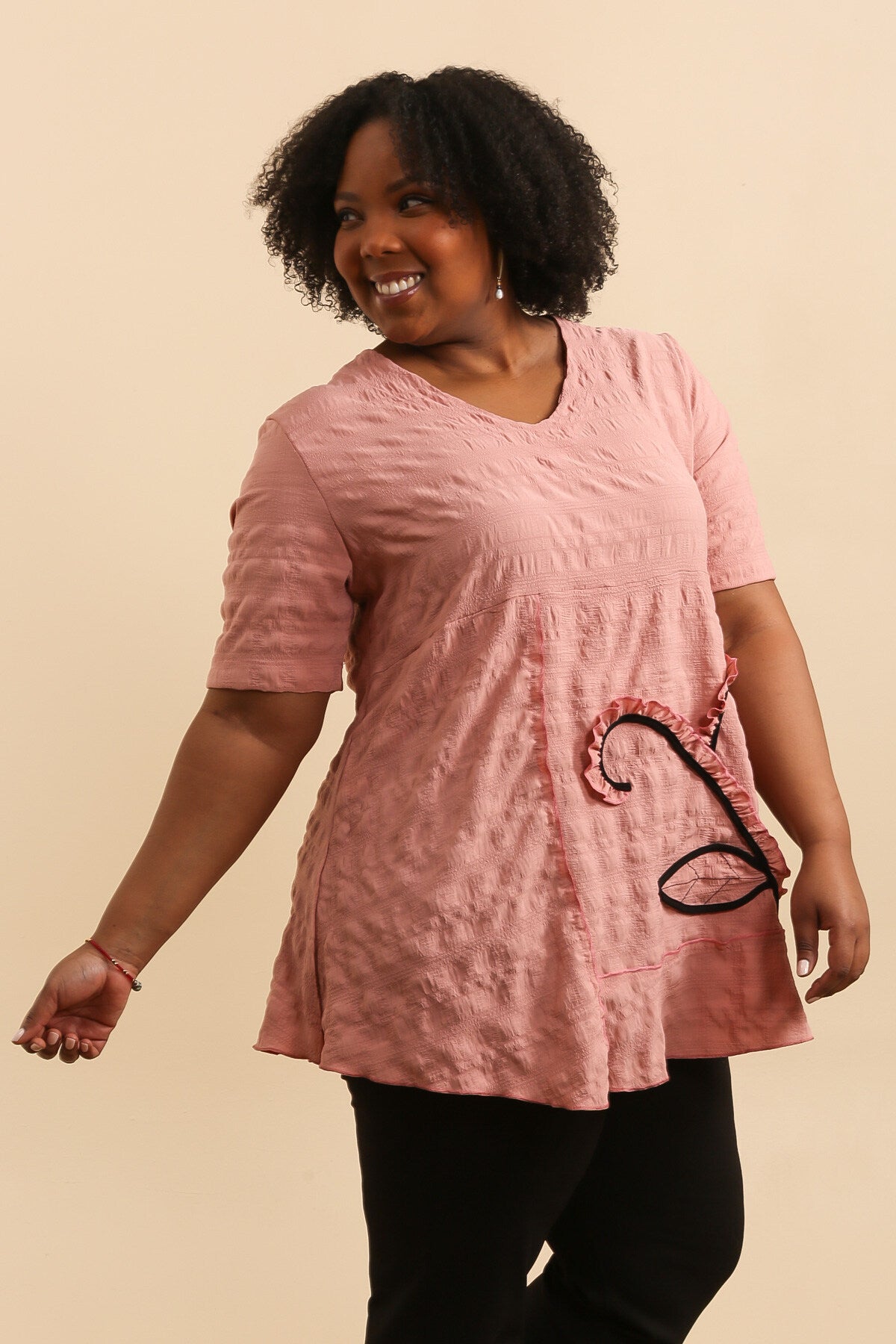 Tunics in short -sleeved bubble fabrics in large size i Stor Storlek