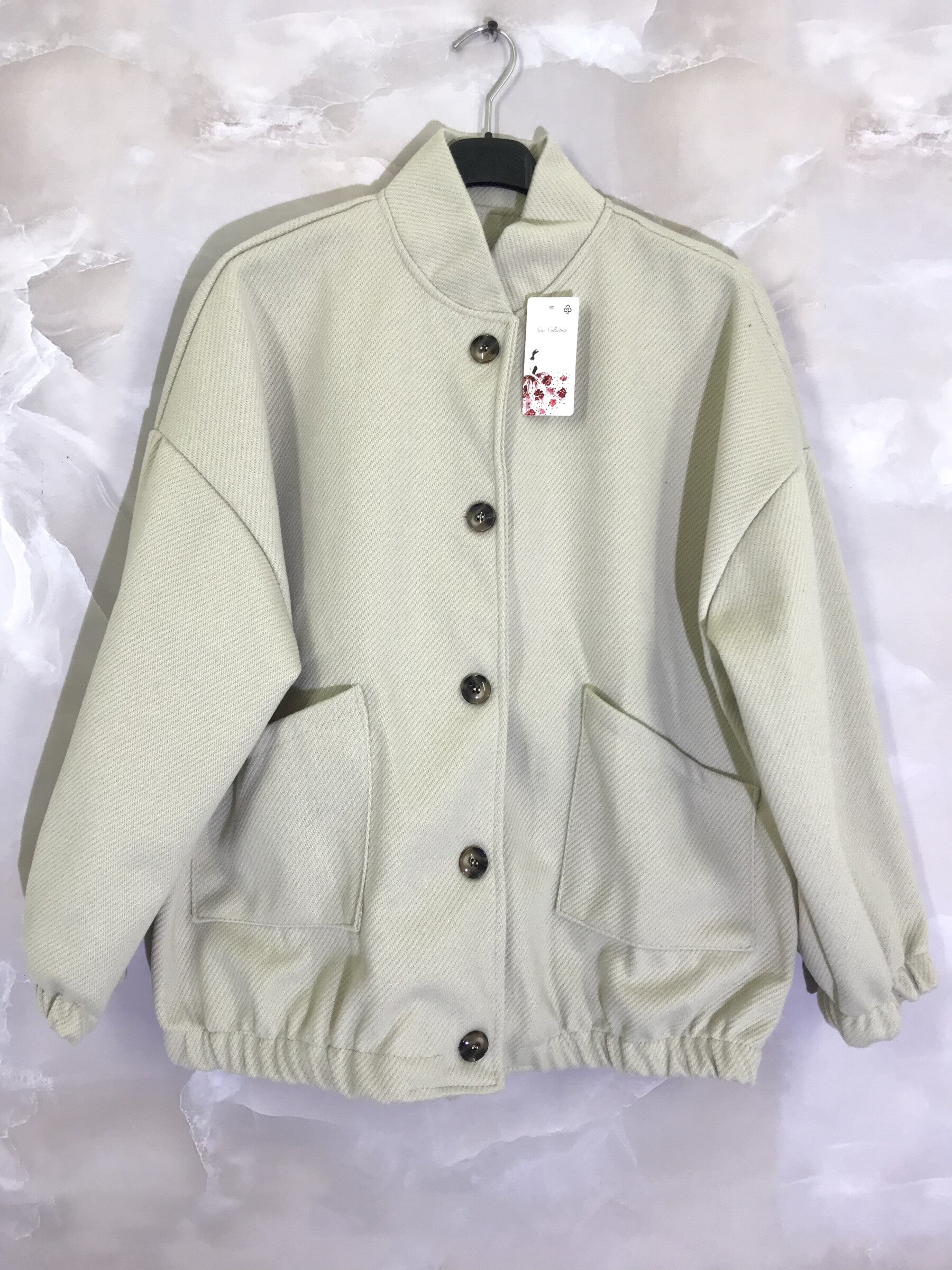Plus Size Buttoned bomber jacket with pockets