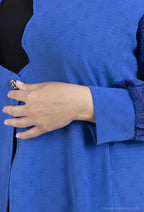 Plus Size Knapparjacka med Spetsärmar