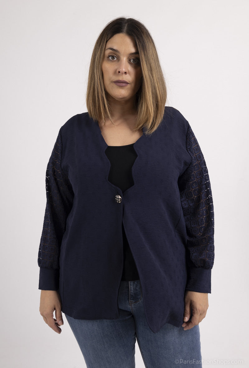 Plus Size Knapparjacka med Spetsärmar