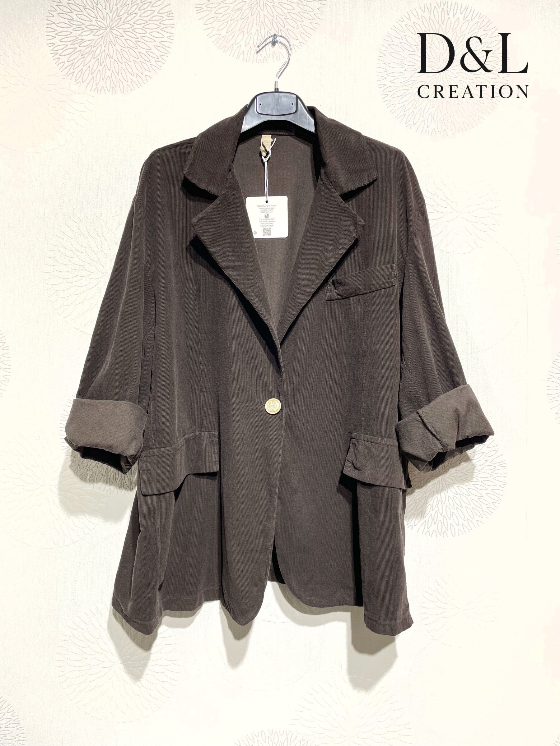 Plus Size Velvet jacket with gold button and fake pockets size 38 to 52